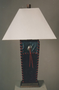 Bl leather lampsq red trim